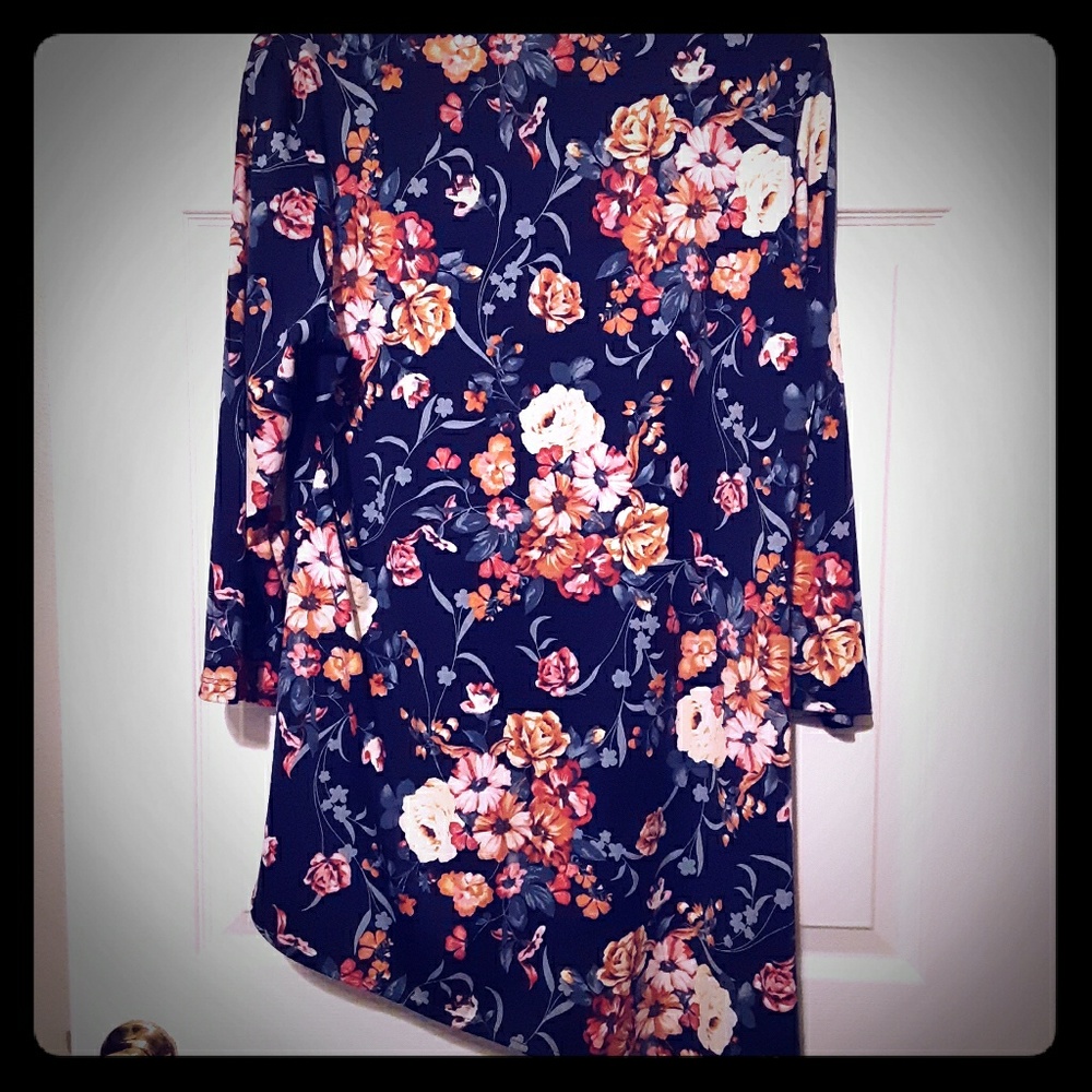 Slinky Brand tunic NWOT